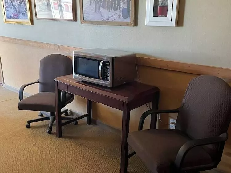 Motelli Rawlins Western Lodge