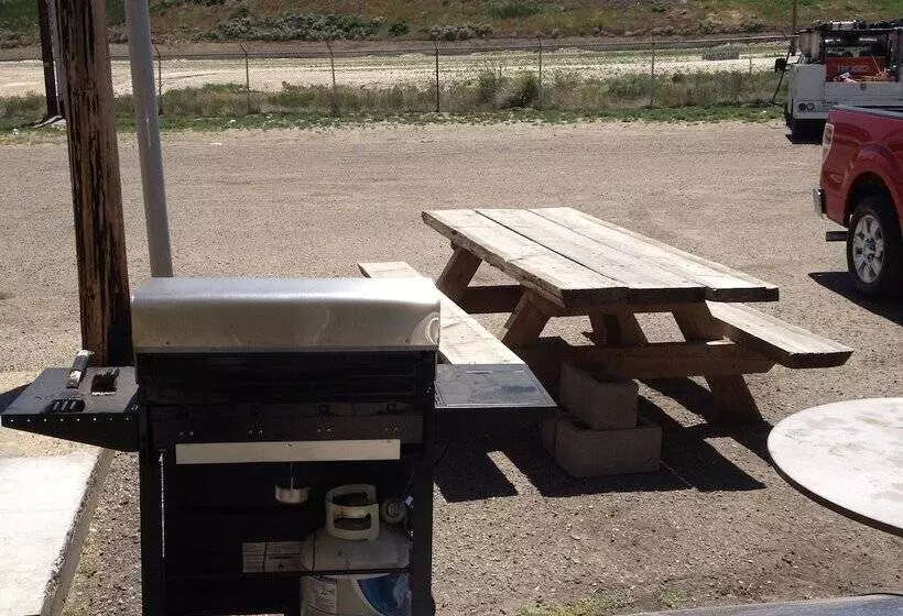 Motelli Rawlins Western Lodge