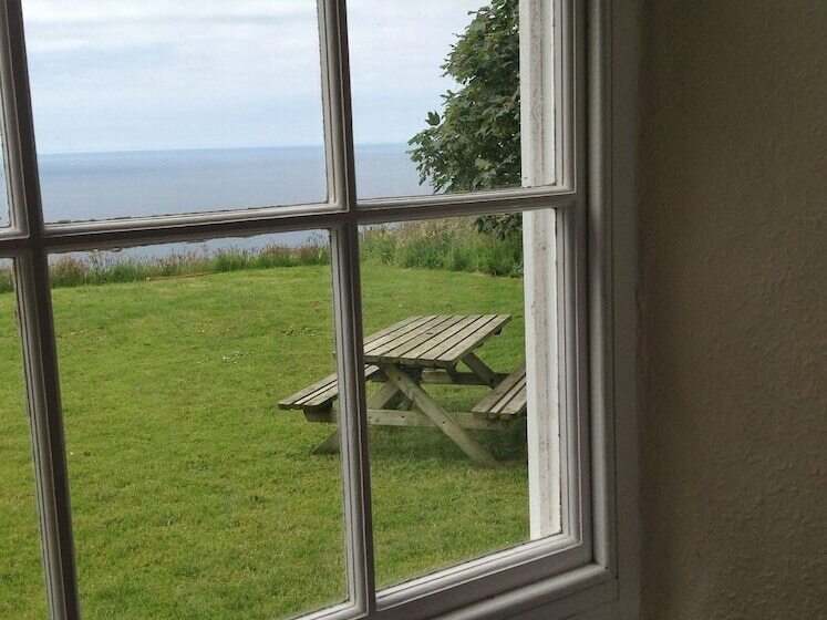 Trehane Farmhouse Bed And Breakfast, Working Farm