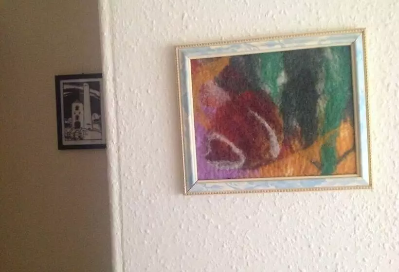 Trehane Farmhouse Bed And Breakfast, Working Farm