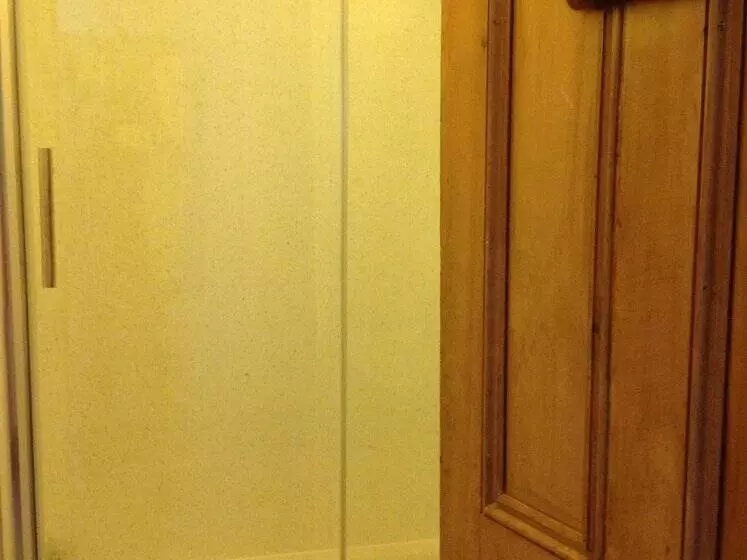 Trehane Farmhouse Bed And Breakfast, Working Farm