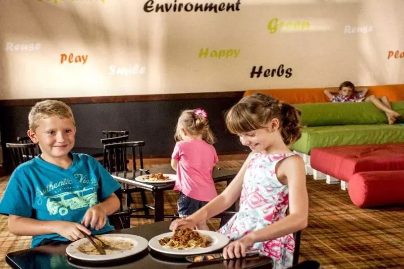 Отель Drakensberg Sun Resort