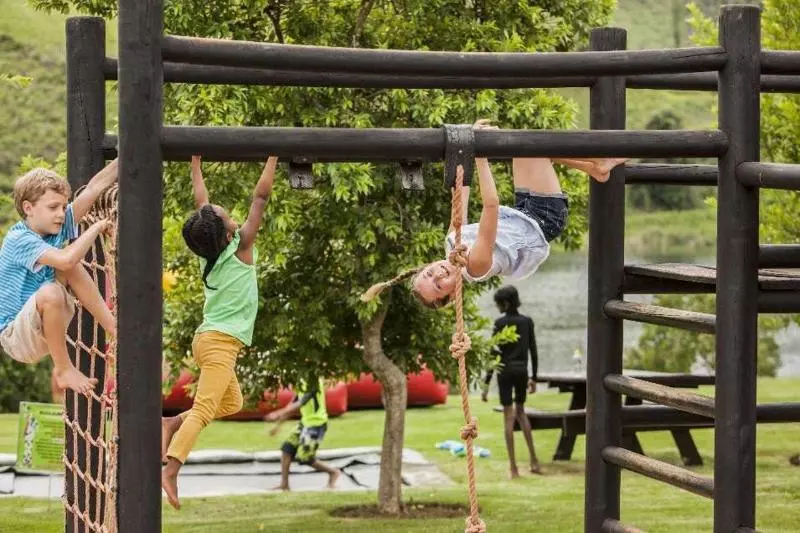 Отель Drakensberg Sun Resort