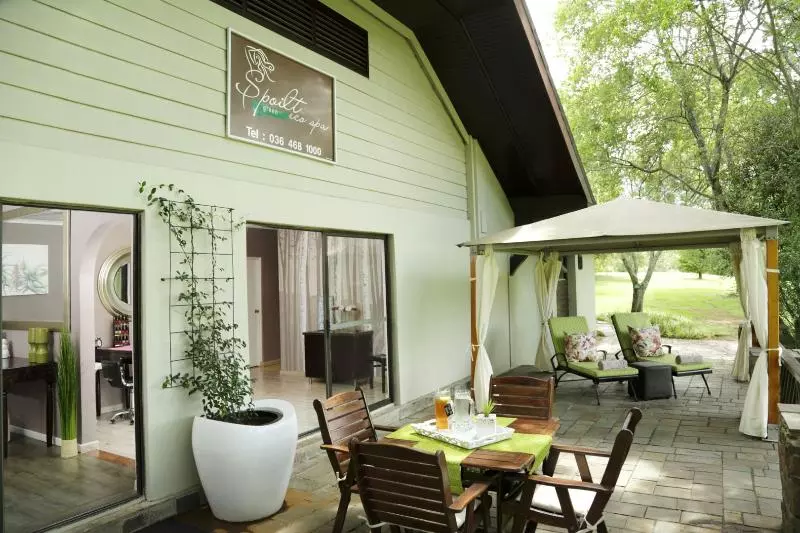 Отель Drakensberg Sun Resort