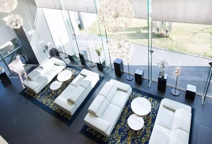 فندق Eldis Regent