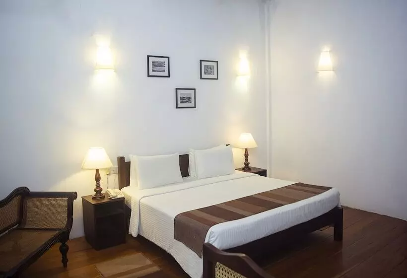 Отель The Sanctuary At Tissawewa