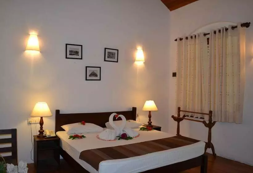 Отель The Sanctuary At Tissawewa