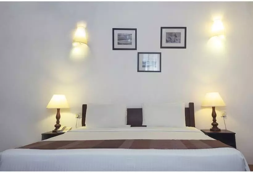 Отель The Sanctuary At Tissawewa