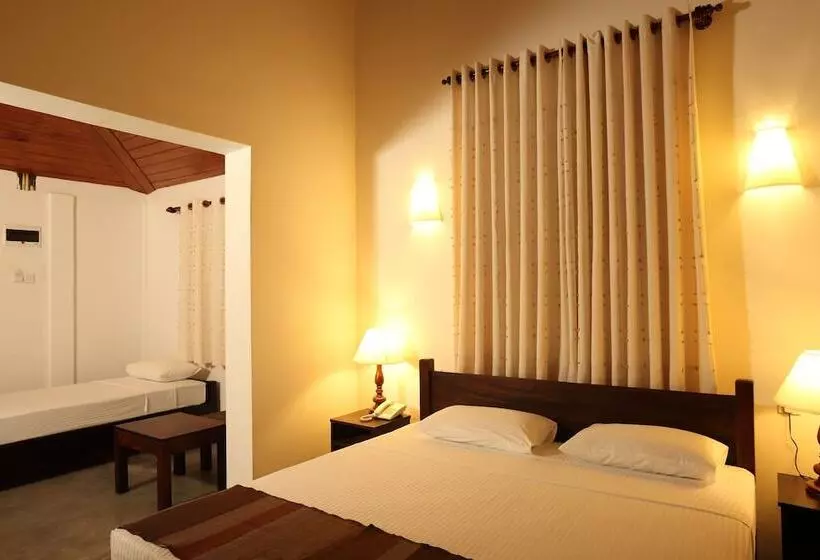 Отель The Sanctuary At Tissawewa