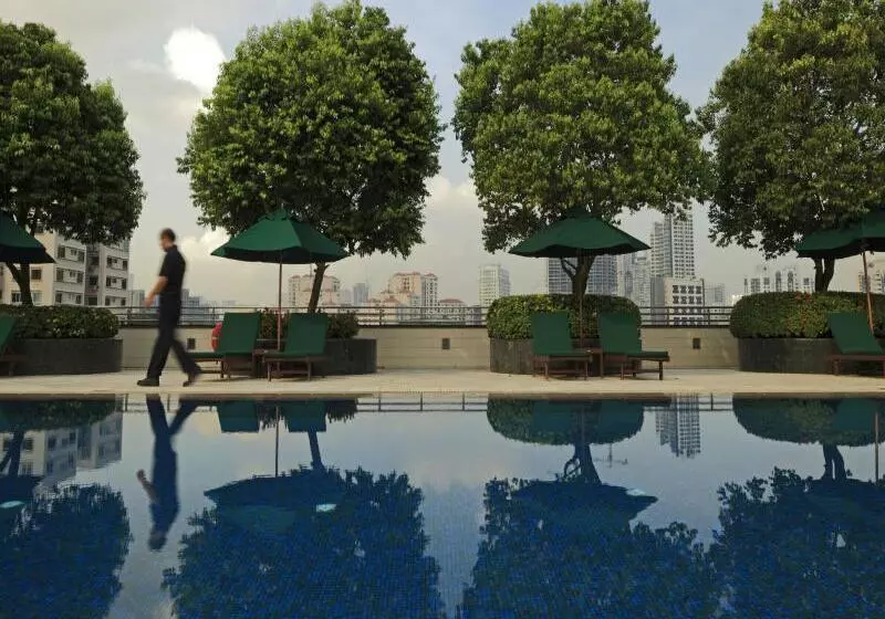 Residence Lanson Place Winsland, Singapore