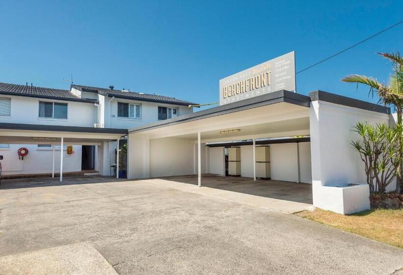 10t Beachfront Apartments