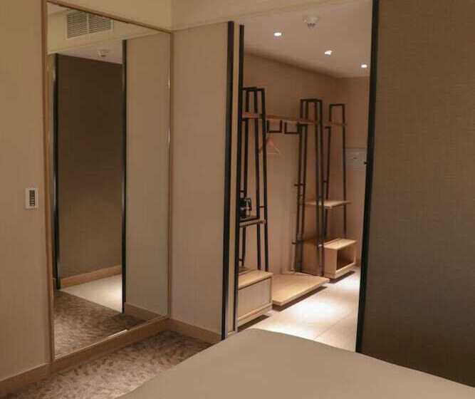 Hotel Abu Dhabi Airport  Terminal 1