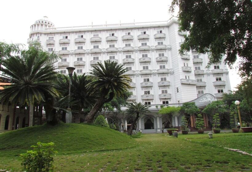 هتل Saigon Park Resort