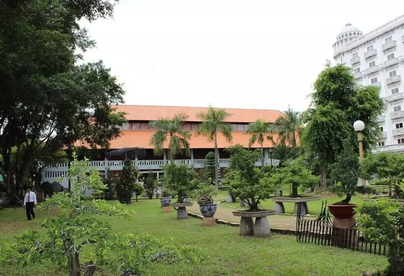 هتل Saigon Park Resort