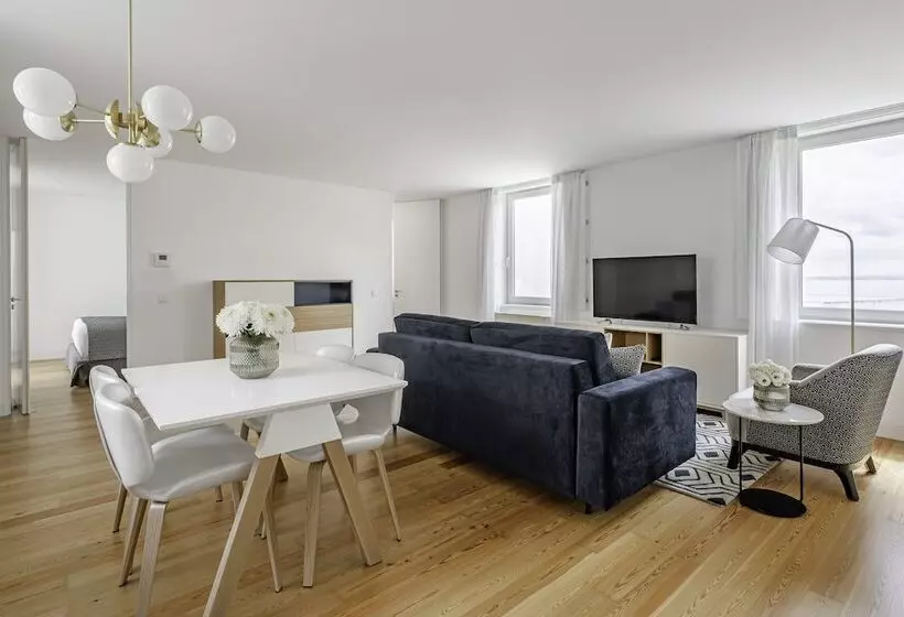 Tandem Palacio Alfama Suites