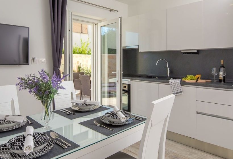 Apartment Franko Maris