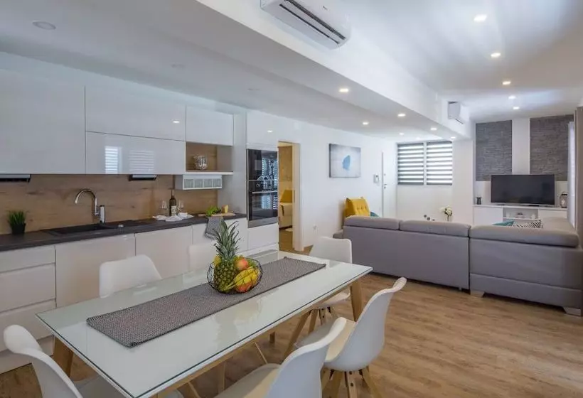 Apartment Franko Maris