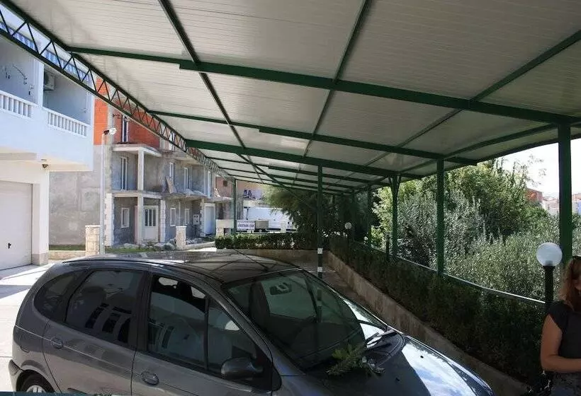 Apartments Ivan