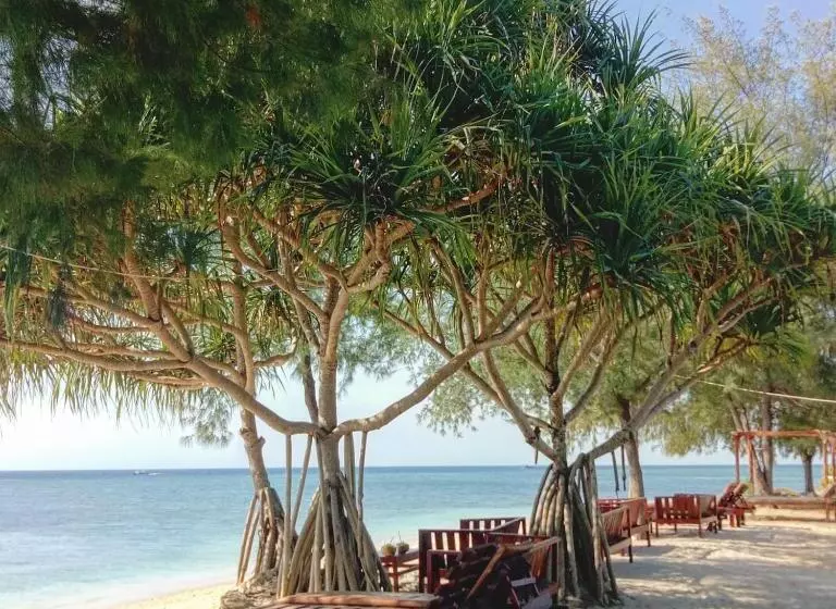 ベッドアンドブレックファースト Nusa Indah Bungalows