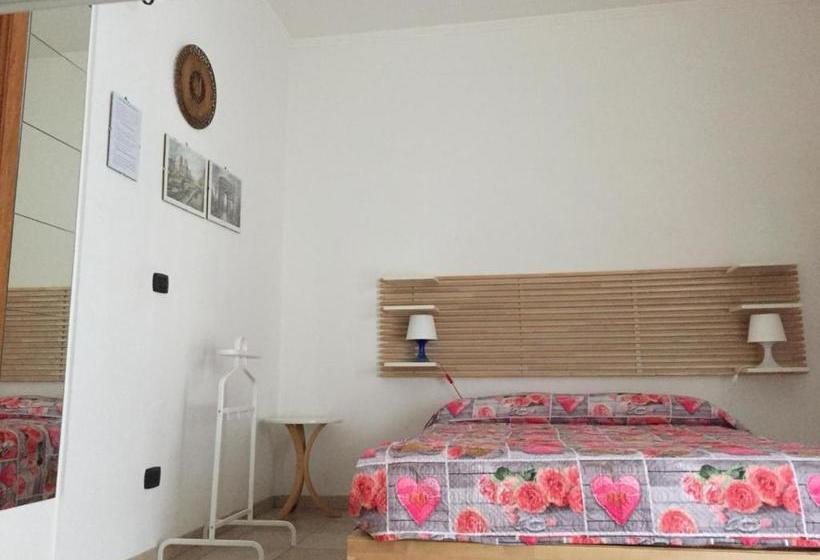 تختخواب و صبحانه Salerno Felix