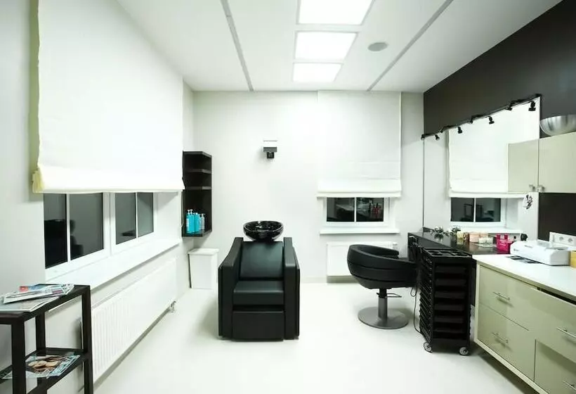 تختخواب و صبحانه Yagayaga Wellness Club