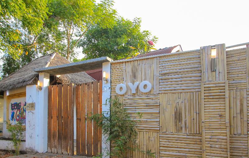 בית מלון כפרי Bale Gili Bungalow By Oyo Rooms