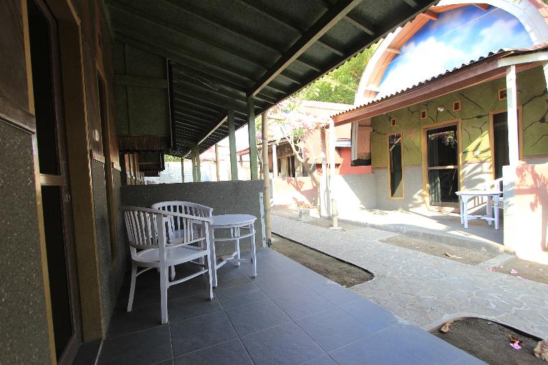 בית מלון כפרי Bale Gili Bungalow By Oyo Rooms