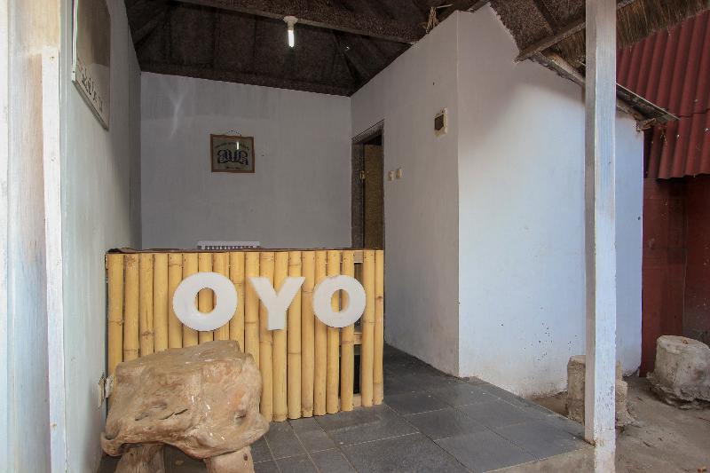 בית מלון כפרי Bale Gili Bungalow By Oyo Rooms