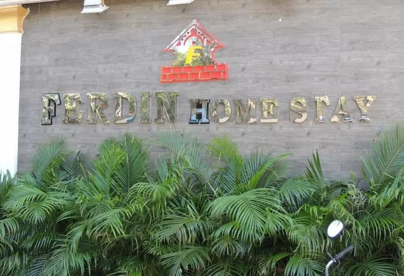 ホテル Ferdin Home Stay