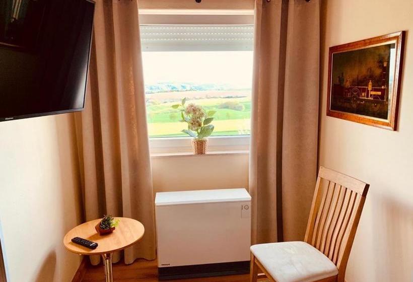 בית מלון כפרי Landhaus Kürrenberg