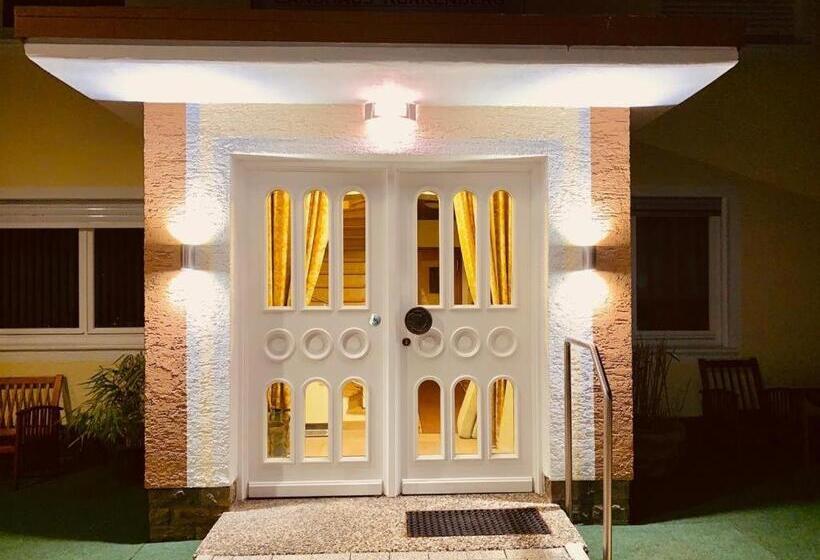 בית מלון כפרי Landhaus Kürrenberg