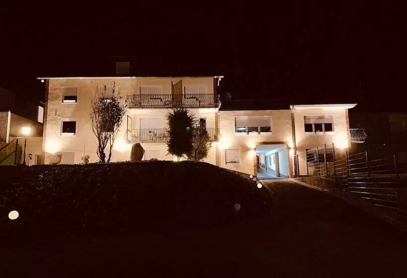 Hotelli Landhaus Kürrenberg