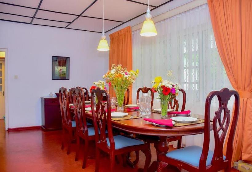 Hotell Royal Regency Bungalow