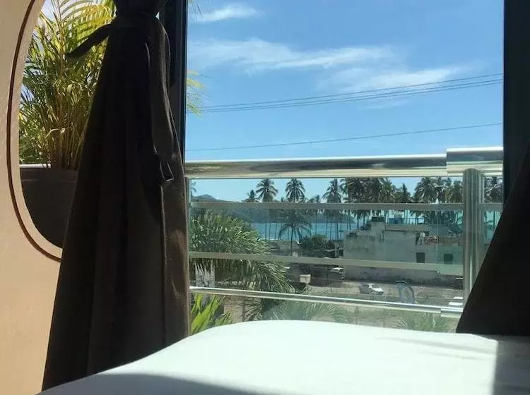 ホテル Simón Beach