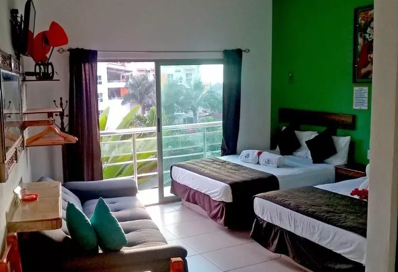 ホテル Simón Beach