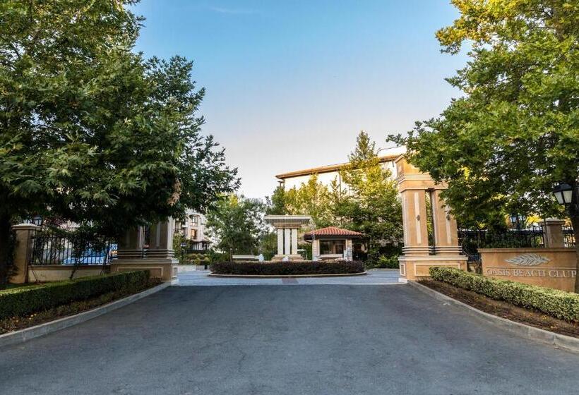 リゾートホテル Oasis Beach Club