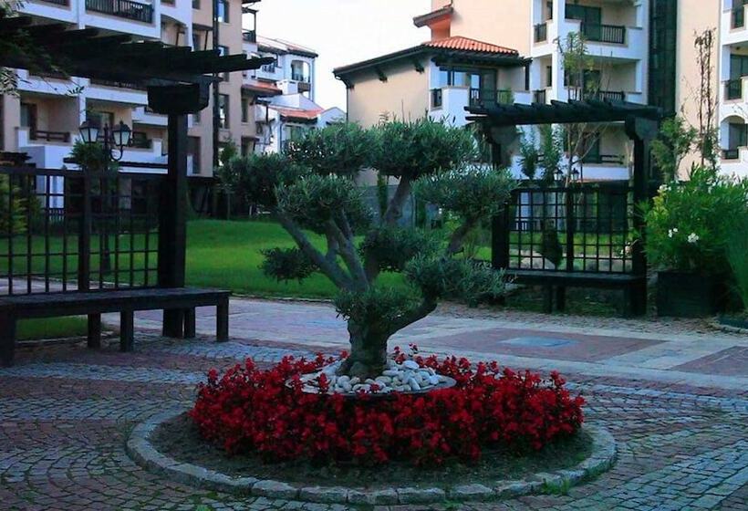 リゾートホテル Oasis Beach Club