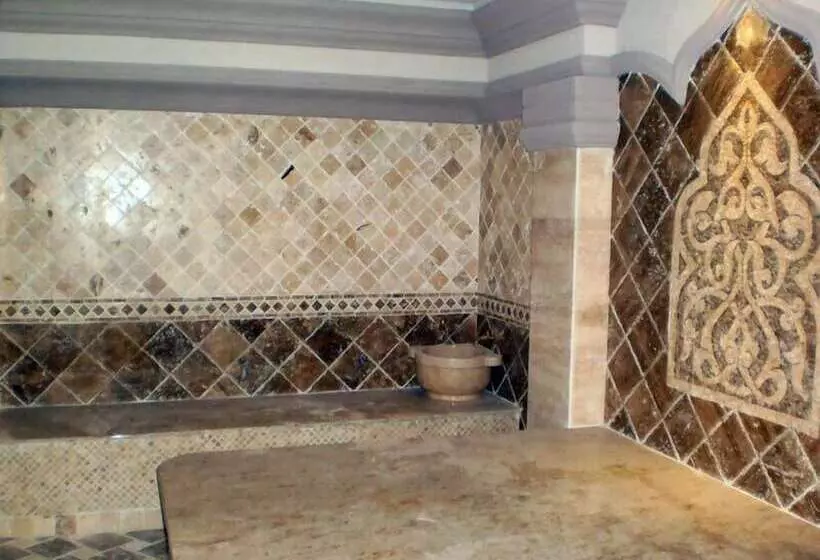 Lomakeskus Oasis Beach Club