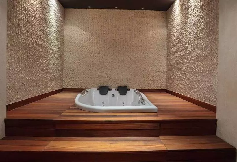 Lomakeskus Oasis Beach Club