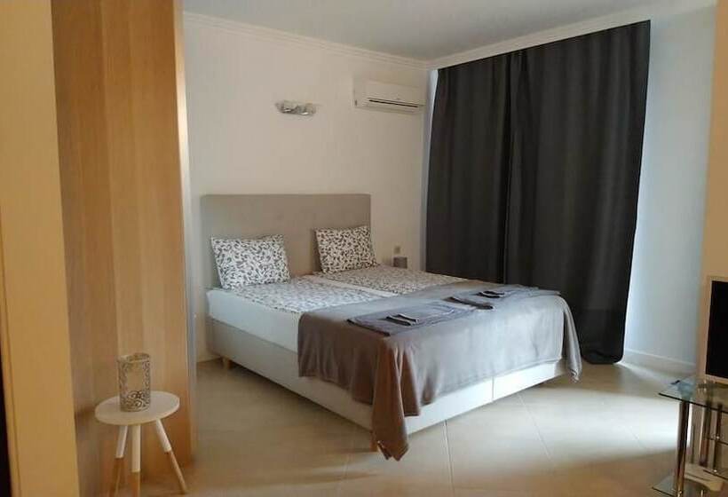 リゾートホテル Oasis Beach Club