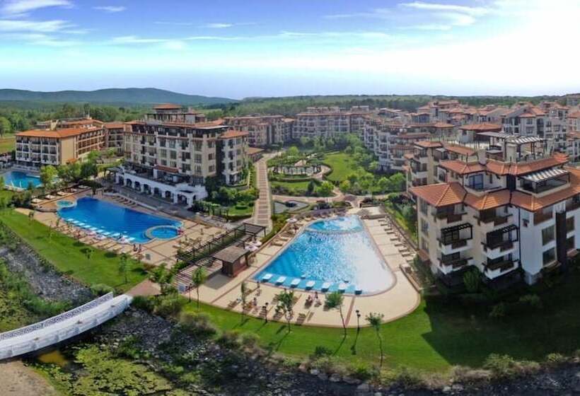 リゾートホテル Oasis Beach Club