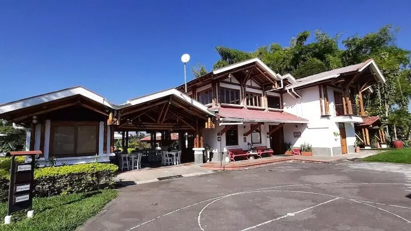 ベッドアンドブレックファースト Finca Hotel Santana