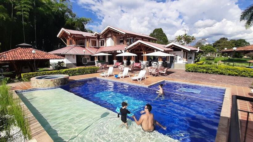 تختخواب و صبحانه Finca Hotel Santana