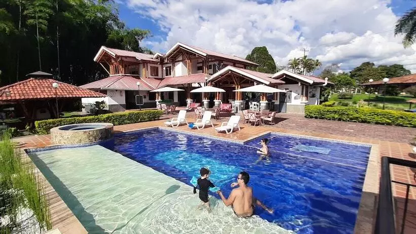 ベッドアンドブレックファースト Finca Hotel Santana