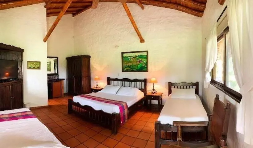 ベッドアンドブレックファースト Finca Hotel Santana
