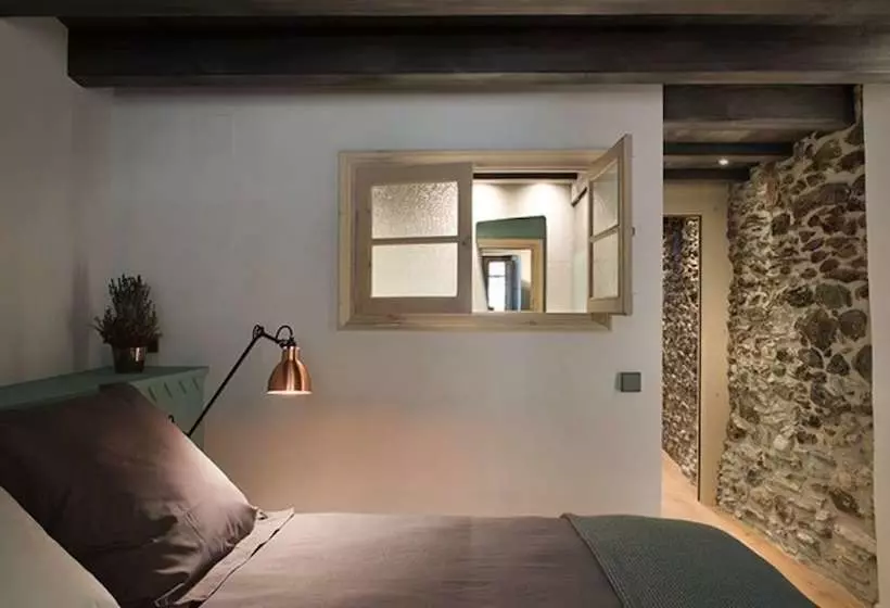 Cal Xixarro  Near Sant Serni Church