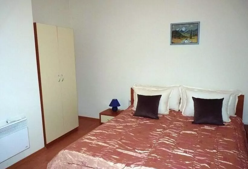 Eagle Rock Holiday Apartments