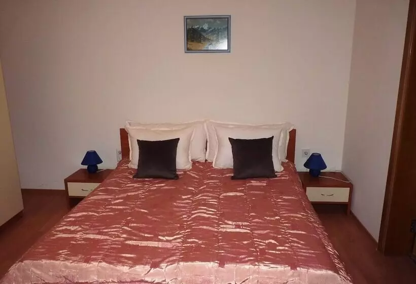 Eagle Rock Holiday Apartments