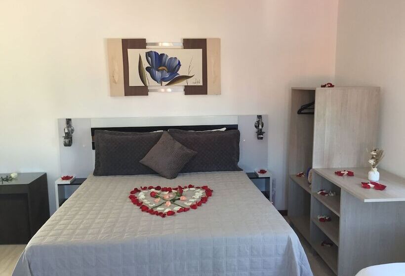 בית מלון כפרי La Plage Residence