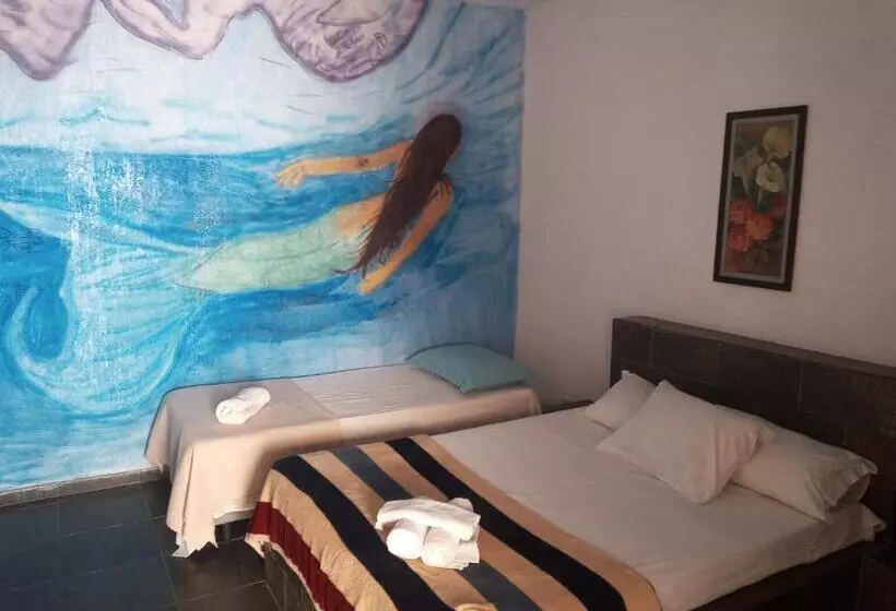 Hotelli Hostel Recanto